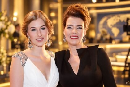 Jo Tödter-Daubner mit Susanne Daubner bei einer Gala
